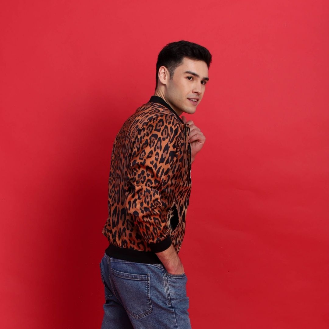 Brown- Founder's Exclusive Jacket By Idzu - Edisi Cahaya